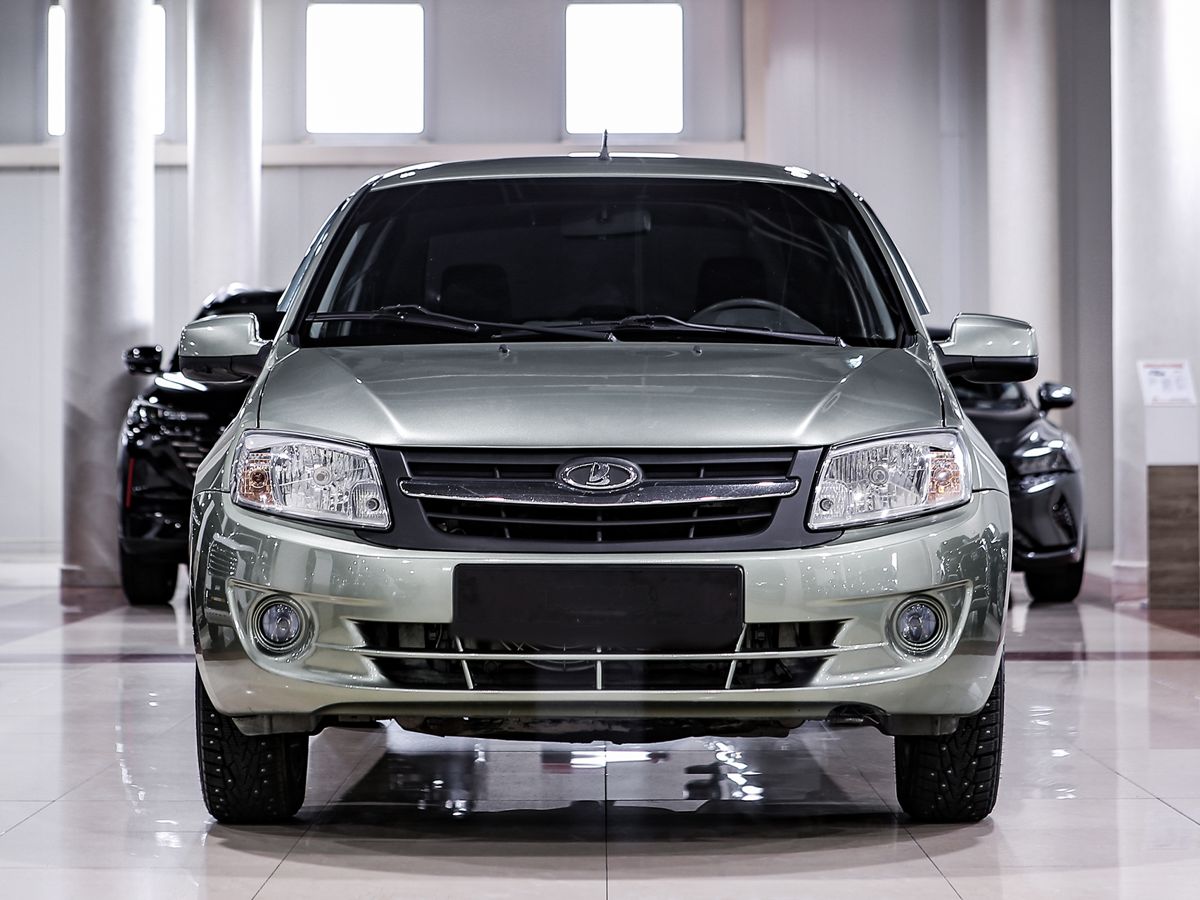 Купить Granta с пробегом