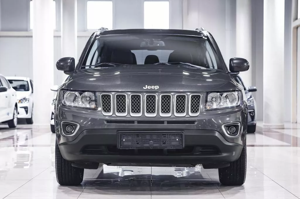 Купить Compass с пробегом