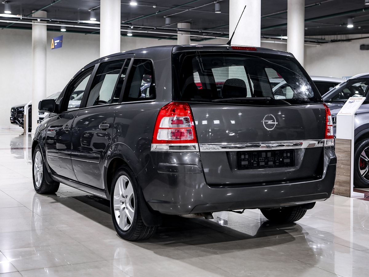 Купить Zafira с пробегом