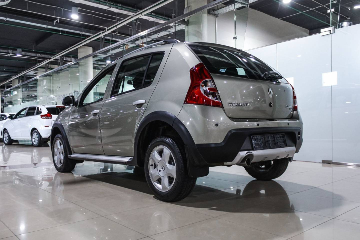 Купить Sandero с пробегом